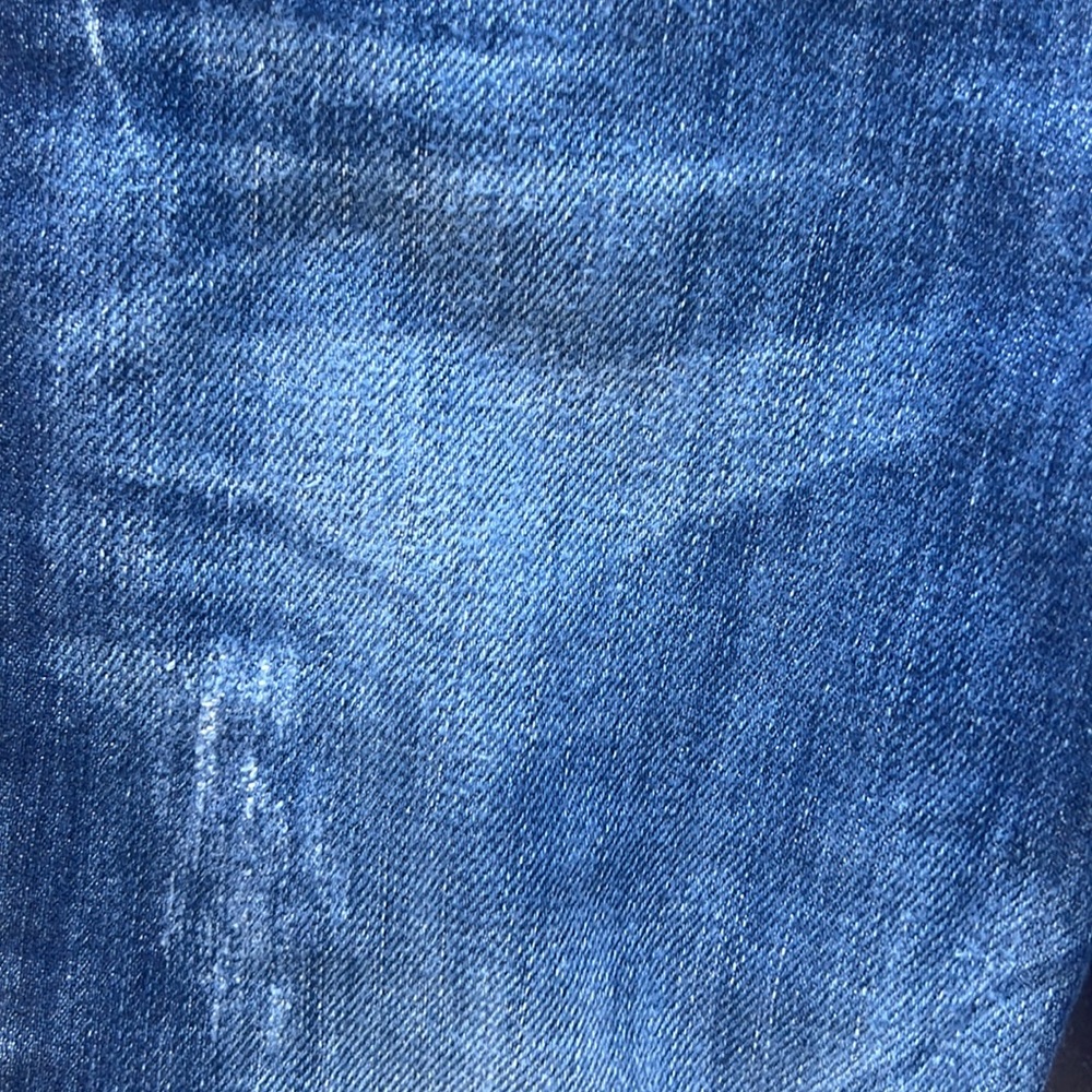 Classic Chip and Pepper denim. Length has been altered for the petites. - Picture 5 of 9